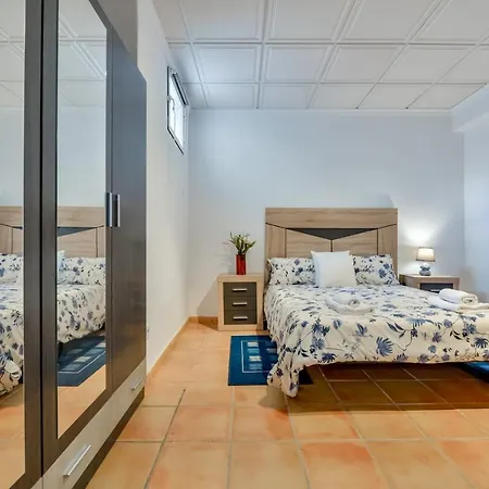 Villa Guzman - Azorin Calp